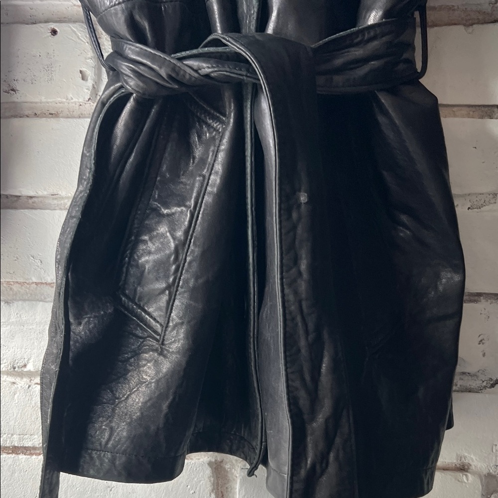Vintage Black Leather Belted short trench Coat lightweight leather coat - Picture 4 of 16